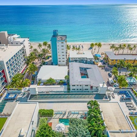 Apartment With Bay View Balcony - Pool - Up To 6 - Gym Hollywood Eksteriør bilde