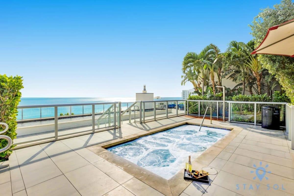 Apartment With Bay View Balcony - Pool - Up To 6 - Gym Hollywood Eksteriør bilde