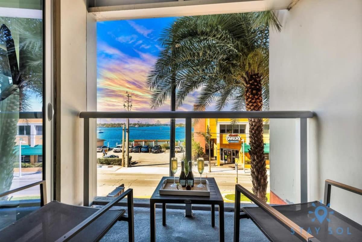 Apartment With Bay View Balcony - Pool - Up To 6 - Gym Hollywood Eksteriør bilde