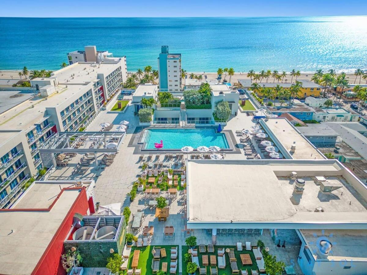 Apartment With Bay View Balcony - Pool - Up To 6 - Gym Hollywood Eksteriør bilde