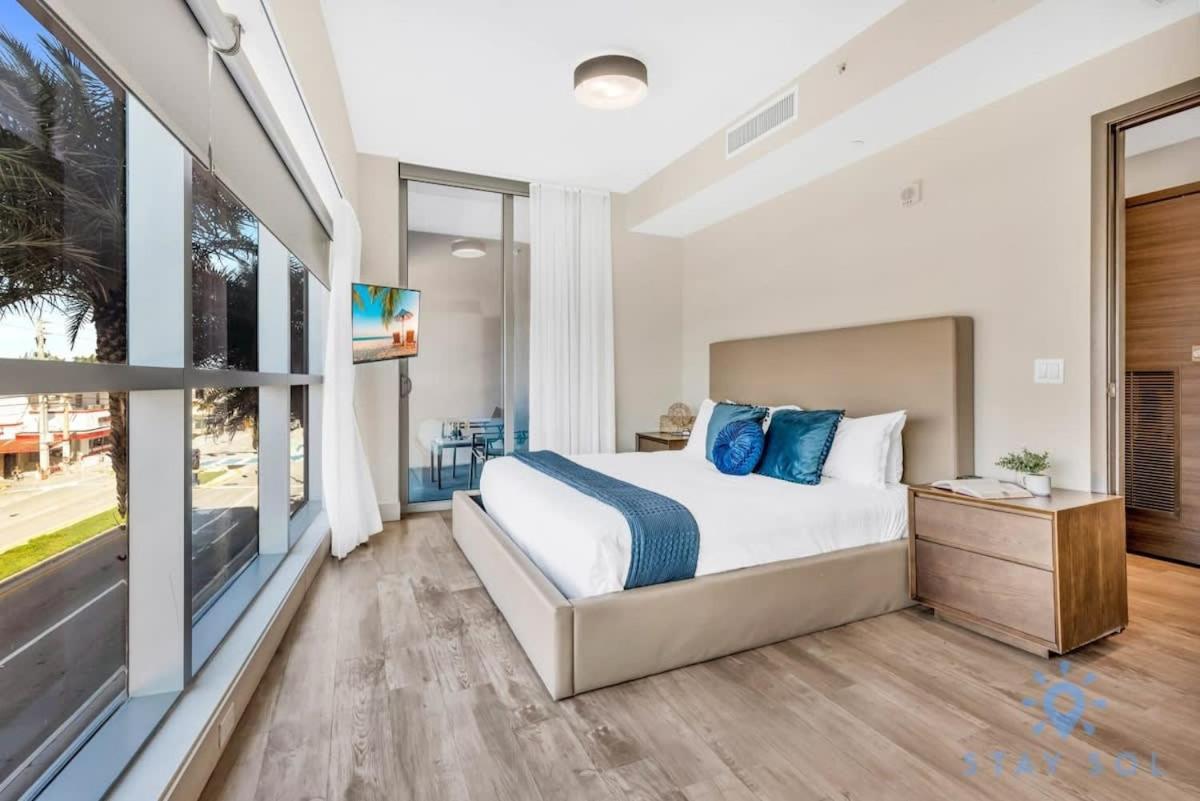 Apartment With Bay View Balcony - Pool - Up To 6 - Gym Hollywood Eksteriør bilde